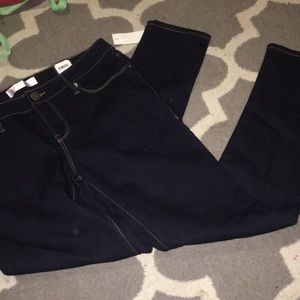 High rise skinny jeans. Tags still on